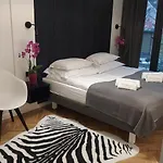 Art Ii Basen&spa W Centrum Z Balkonem, Faktura Vat