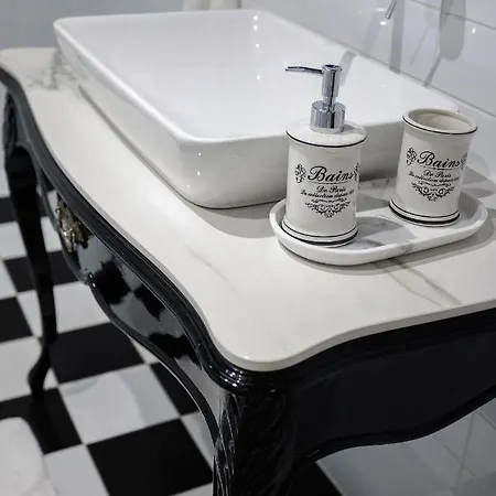 Art Ii Basen & W Centrum Z Balkonem, Faktura Vat Apartment