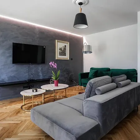 Art Ii Basen & W Centrum Z Balkonem, Faktura Vat * Lublin