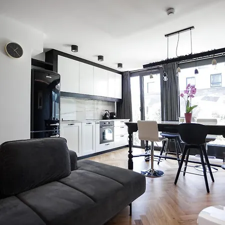 Apartment Art Ii Basen & W Centrum Z Balkonem, Faktura Vat