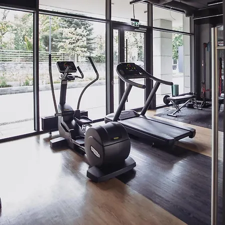 Art Ii Basen & W Centrum Z Balkonem, Faktura Vat